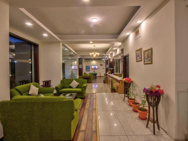 The Katoch Grand Resort Манали Экстерьер фото