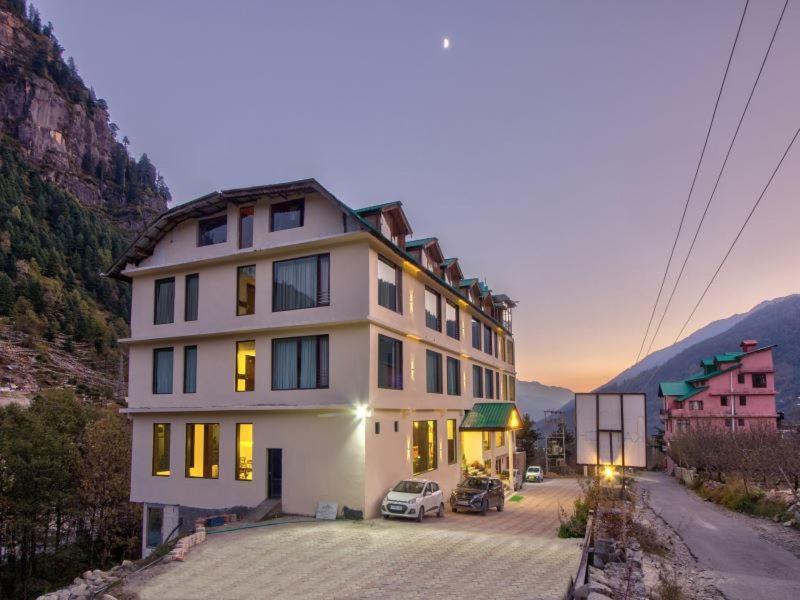 The Katoch Grand Resort Манали Экстерьер фото